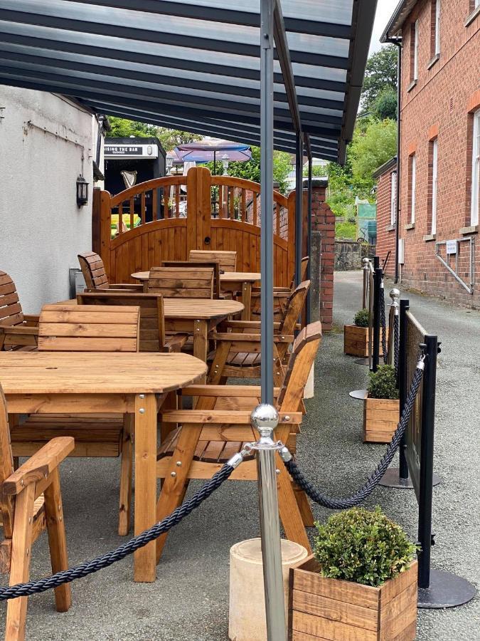 Old New Inn, Llanfyllin Luaran gambar